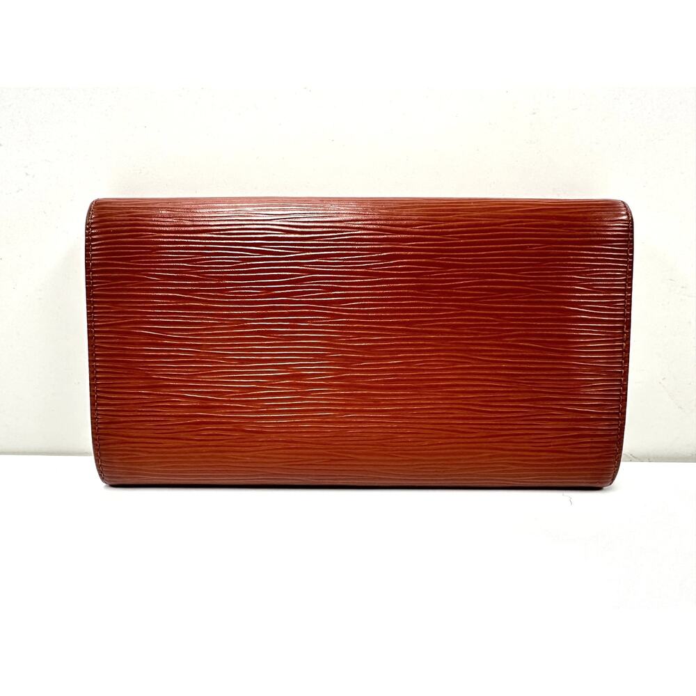 Authentic Vintage Louis Vuitton EPI Leather Long Wallet - Picture 2 of 13